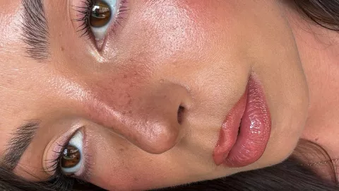 Blush efecto glowy para transformar tu rostro