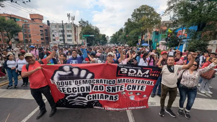 Maestros de la CNTE ingresan al Zócalo CDMX; comienza el paro de 48 horas