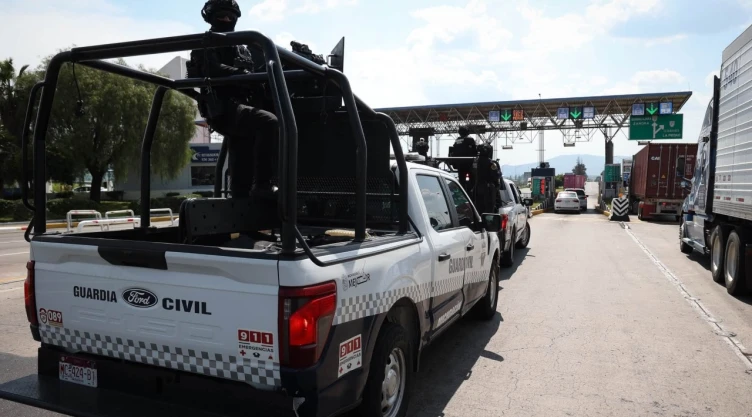 Patrulla de la Guardia Civil de Michoacán.