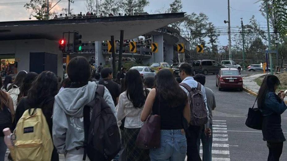 suspenden-servicio-linea-3-del-metro-provoca-largas-filas