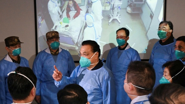 doctores coronavirus.jpg