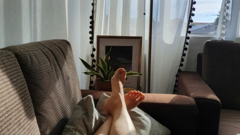 ¿Cuál es la edad ideal para comenzar a vivir solo? Esto dice la IA