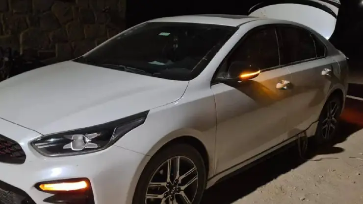 Elemento de GN ejecutado en cajuela de auto en SMA