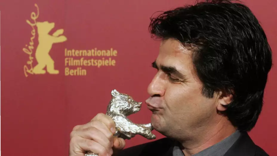 Irán detiene a un tercer cineasta en creciente represión