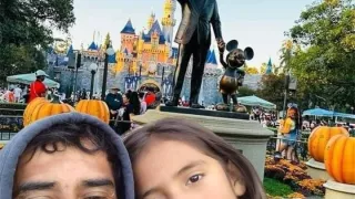 Cambian fondo de foto de padre