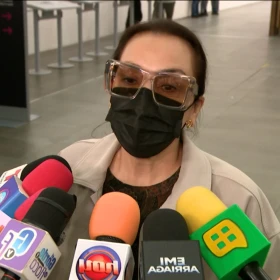 Aida Cuevas lanza contundente advertencia a su hermano Carlos