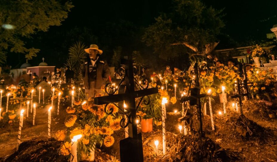 Cementerios en México en Día de Muertos
