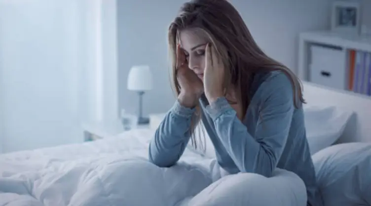Qué significa despertar entre las 3 y las 4 de la mañana, según la medicina oriental