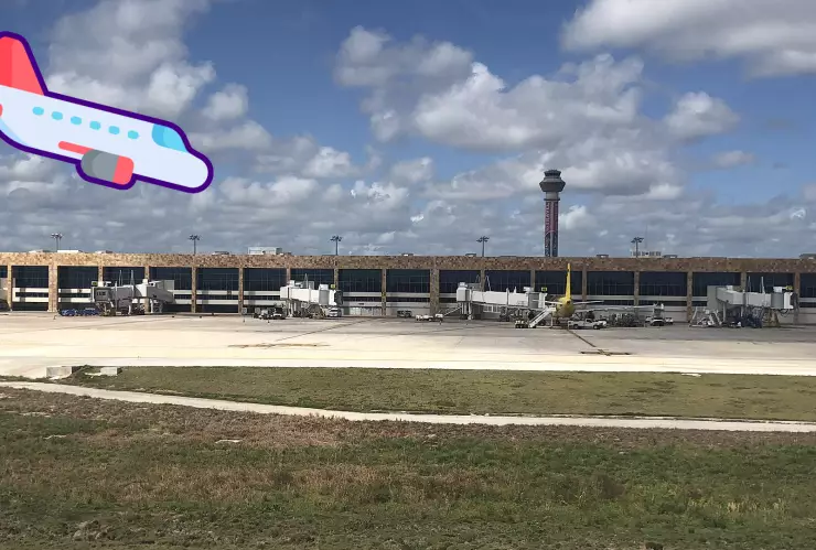 Aeropuerto de Cancún recibe la semana con 571 vuelos HOY 24 de marzo del 2025.jpg