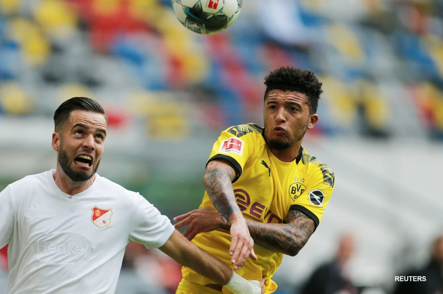 Dortmund saca el triunfo en tiempo de compensación
