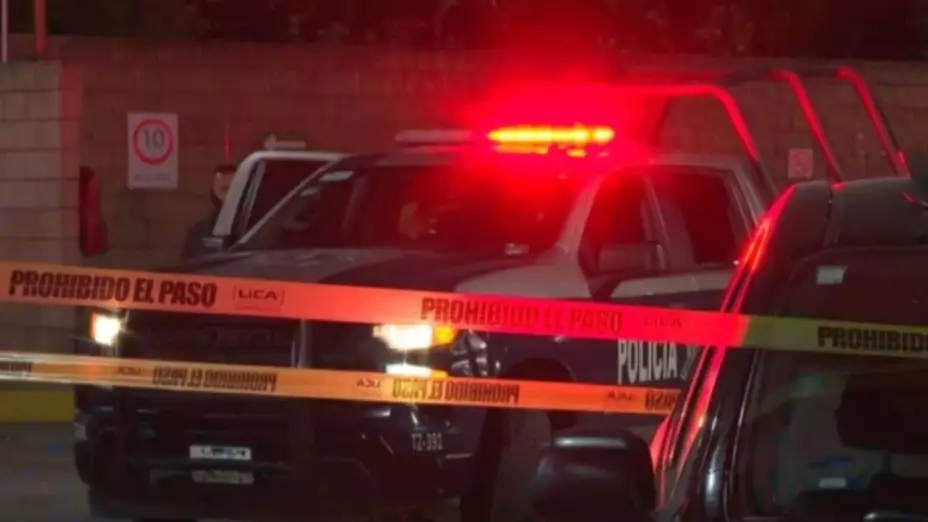 Sicarios acribillan en ataque armado a hombre y mujer en taquería de la CDMX