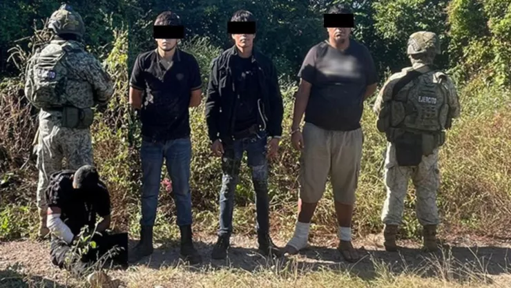Cinco detenidos tras enfrentamiento en Rosario, Sinaloa. .jpg