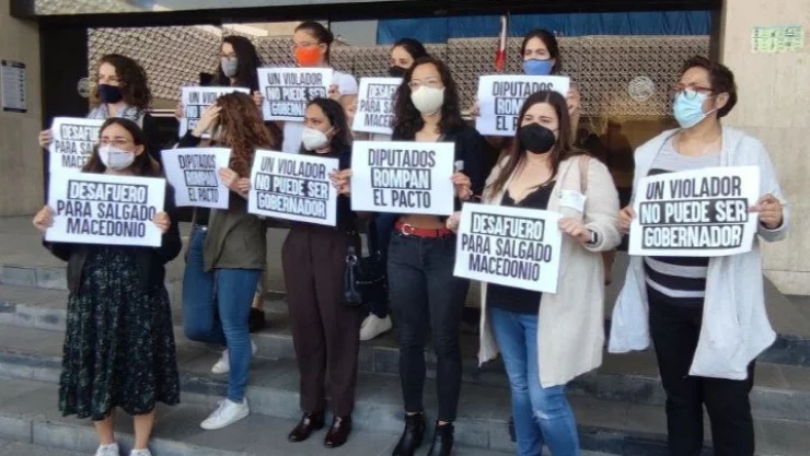 mujeres-movimiento-ciudano-desafuero-salgado-macedonio