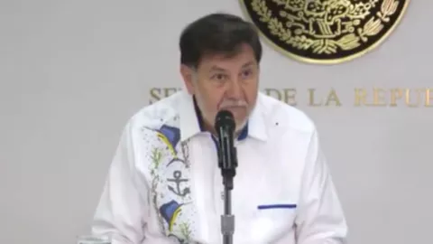 Noroña compara la elección judicial con hacer el amor