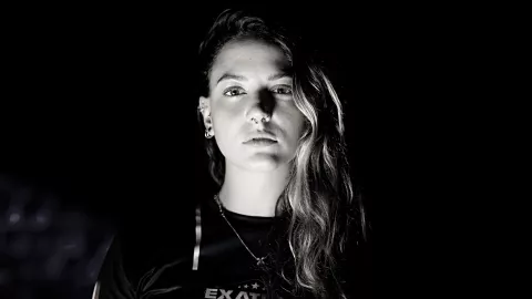 EXATLÓN DUGGAN GRIS