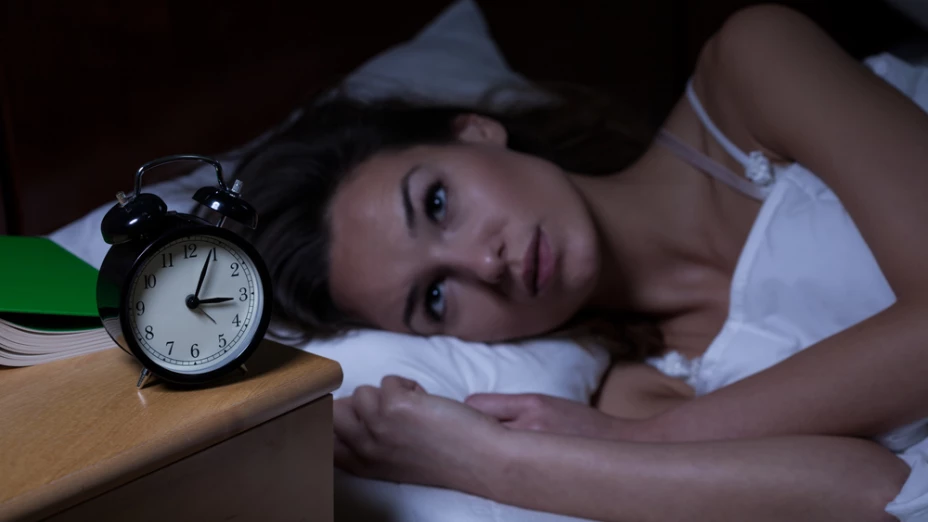 Insomnio, irritabilidad y calambres en los pies
