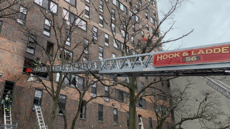Bronx Nueva York incendio muertos