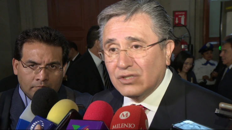 Arremete otra vez el Ombudsman contra la PGR por obstrucción al caso Ayotzinapa