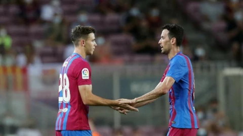 Nico Gonz&aacute;lez y Sergio Busquets