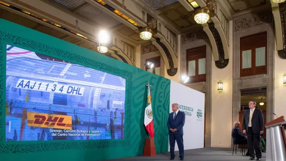 AMLO 6 ABR 2021 VACUNACIÓN.jpg