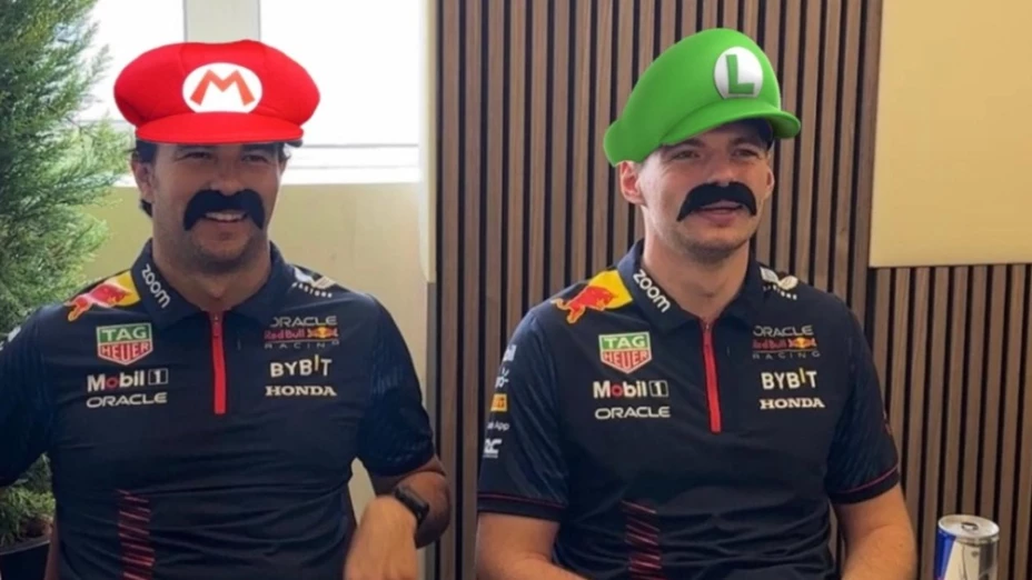 Checo y Verstappen como Mario Bros y Luigui