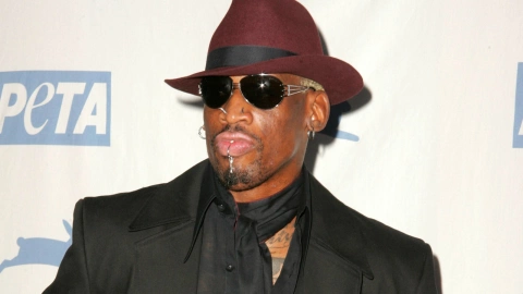 Dennis Rodman. Miembro de los legendarios Chicago Bulls que dominaron la NBA durante los noventa