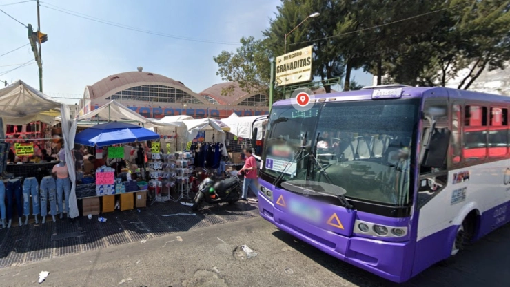 Banda asalta a compradores en época de fin de año en el Mercado de Granaditas.