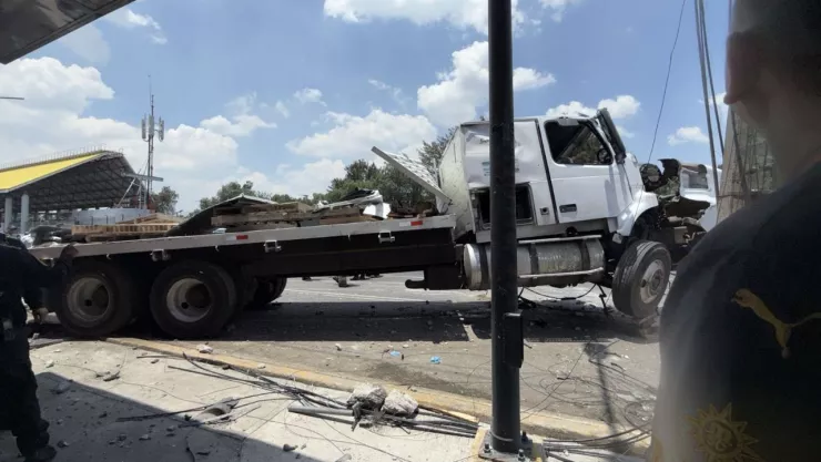 Tráiler casi mata a familia en San Juan de Aragón, GAM