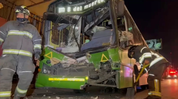 choque microbuses lesionados Periférico