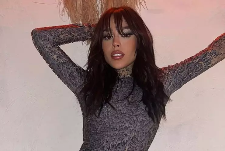 Danna con algo extraño Nota