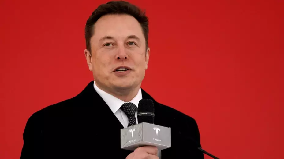 El empresario Elon Musk, CEO de Tesla y SpaceX, está bajo investigación dentro de Estados Unidos por su accionar con Twitter tras retirar oferta de compra.
