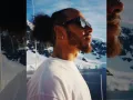 Lewis de perfil.jpg