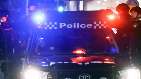 Hombre ataca a seis personas con un cuchillo en Sidney; fue abatido por la policía