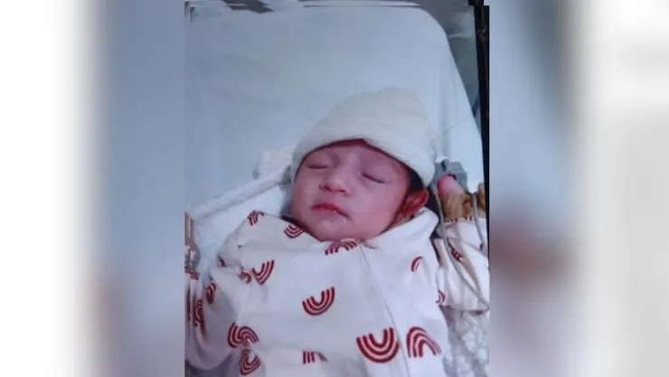 Abandonan a bebé en el Hospital General de Los Mochis, en Ahome..jpg