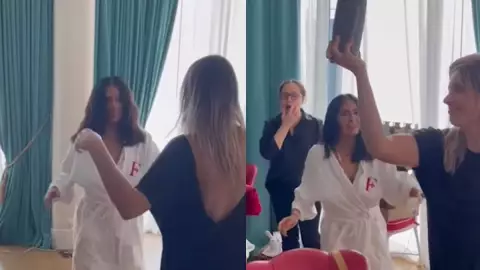 Salma Hayek bailando salsa.