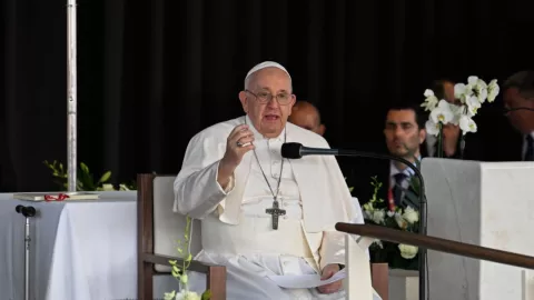 Papa Francisco fue hospitalizado en Roma