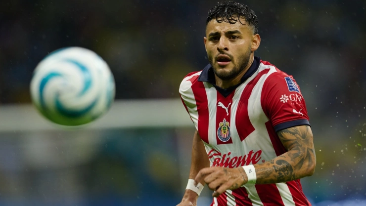 Alexis Vega como jugador de Chivas