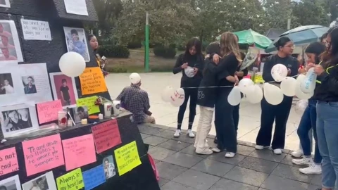 Fanáticas de Liam Payne se reúnen en Toluca para homenajearlo