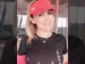 Aracely con gorra.jpg