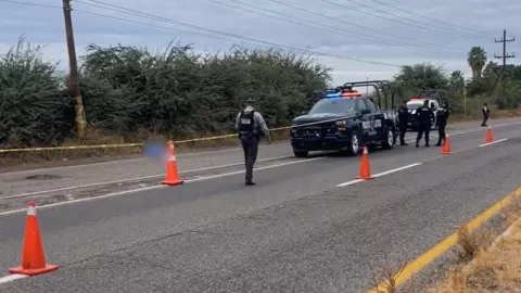 Hombre asesinado en la carretera al sur de Culiacán.jpg