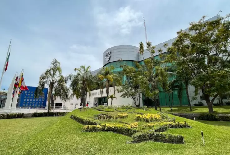 Universidad Autónoma de Sinaloa se va a paro en protesta por destitución de Robespierre Lizárraga