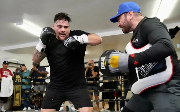 Andy Ruiz en entrenamiento para pelea ante Luis Ortiz