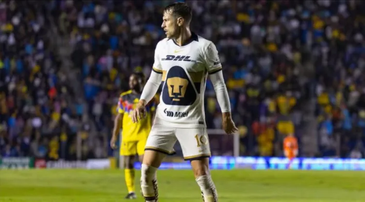 aaron-ramsey-aparece-con-playera-pumas-polemica-salida-mexico-pb-notas
