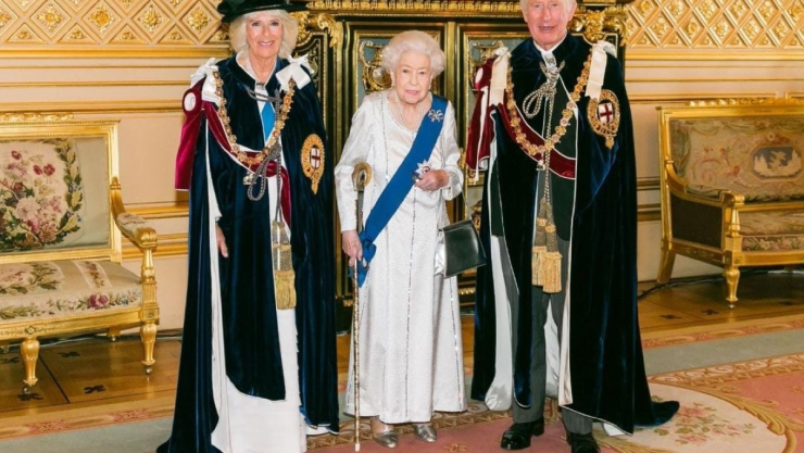 Predicen muerte del rey carlos