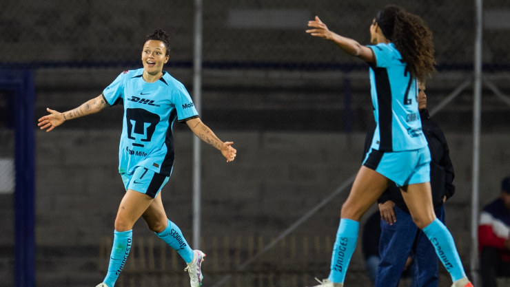 Stephanie Ribeiro festeja gol con Pumas Femenil