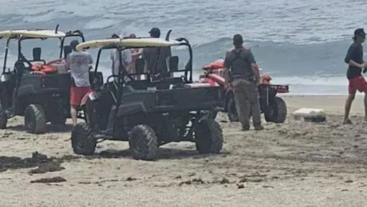 Pareja muere ahogada en playa de Florida