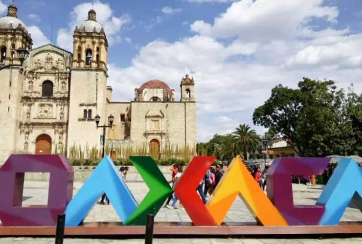 Oaxaca-sign-870x500.jpg