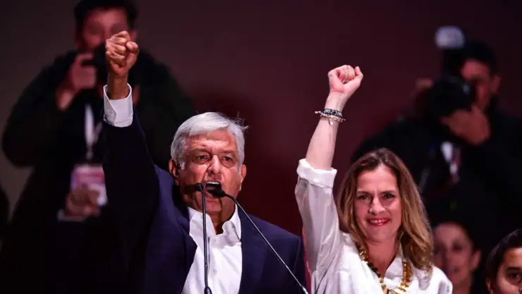 “Hace un año abrí esta cuenta con el único fin de verificar mi propia identidad con relación a más de una veintena de cuentas apócrifas. Aquí la dejo”, comentó la escritora. Imagen: Archivo