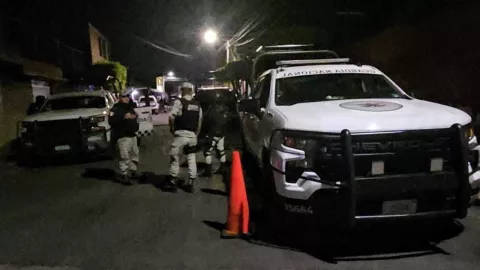 En un operativo conjunto, fue detenida una mujer identificada como “La Güera”, presunta operadora financiera del CJNG