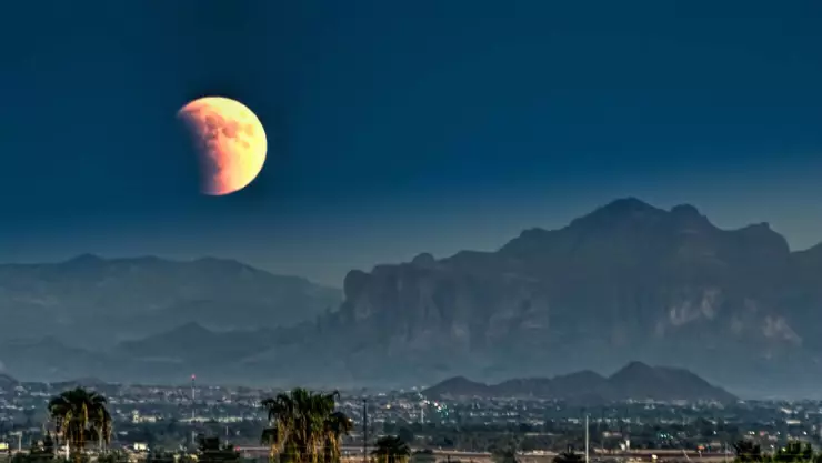 Primera Superluna del 2024